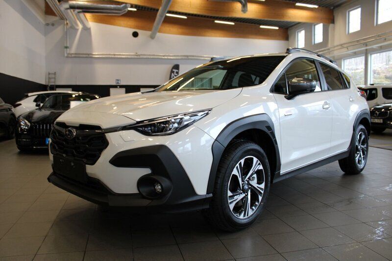 Vit (chrystal white pearl) Ny 2024 Subaru Crosstrek Kombi | 411 800 kr (Marknadspris) - Bild 1/4