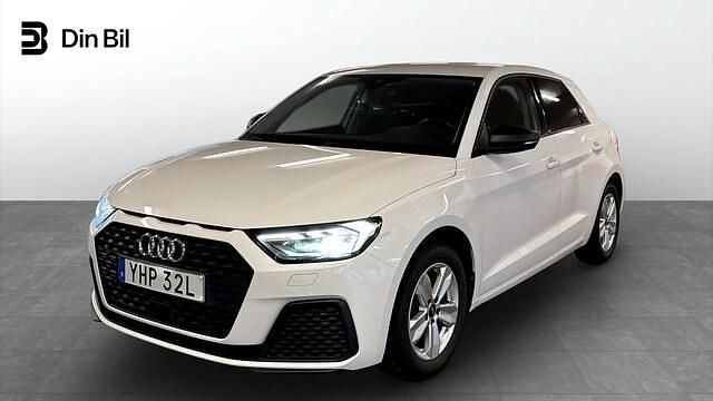 Vit Begagnad 2022 Audi A1 Sportback Proline Halvkombi | 239 900 kr (Lite dyr) - Bild 1/4