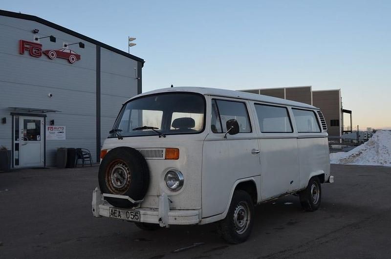Begagnad VW T2 50 HK (36 kW) 1975 Van