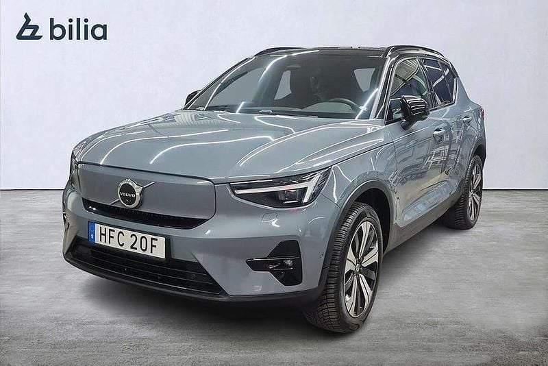Grå Begagnad 2022 Volvo XC40 Ultimate SUV | 359 900 kr (Marknadspris) - Bild 1/2
