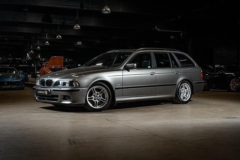 Begagnad BMW 525 M Sport 192 HK (141 kW) 2004 Grå Kombi