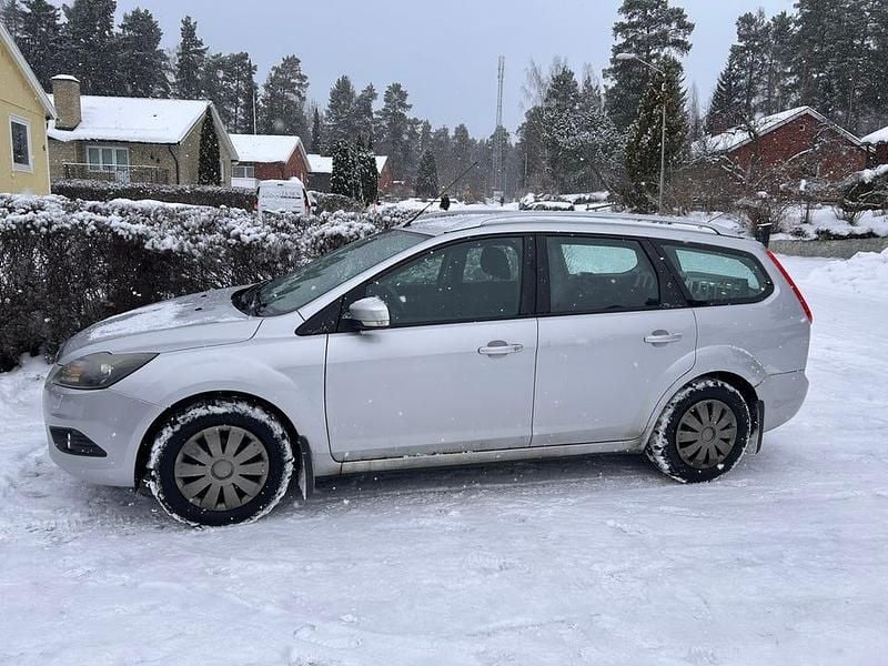 Begagnad 2009 Ford Focus Kombi | 15 000 kr (Bra pris) - Bild 1/2