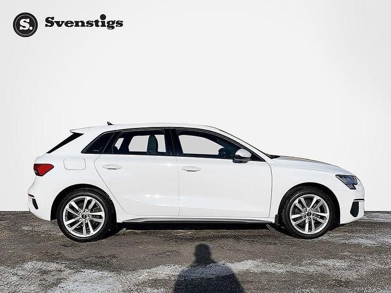 Begagnad Audi A3 Sportback Proline 150 HK (110 kW) 2023 Vit Halvkombi