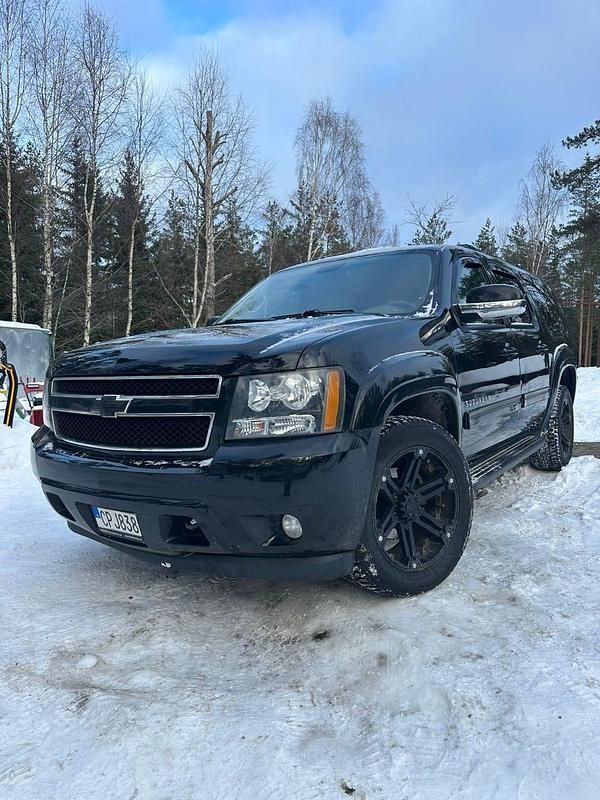 Begagnad 2010 Chevrolet Suburban SUV | 185 000 kr (Dyr) - Bild 1/4