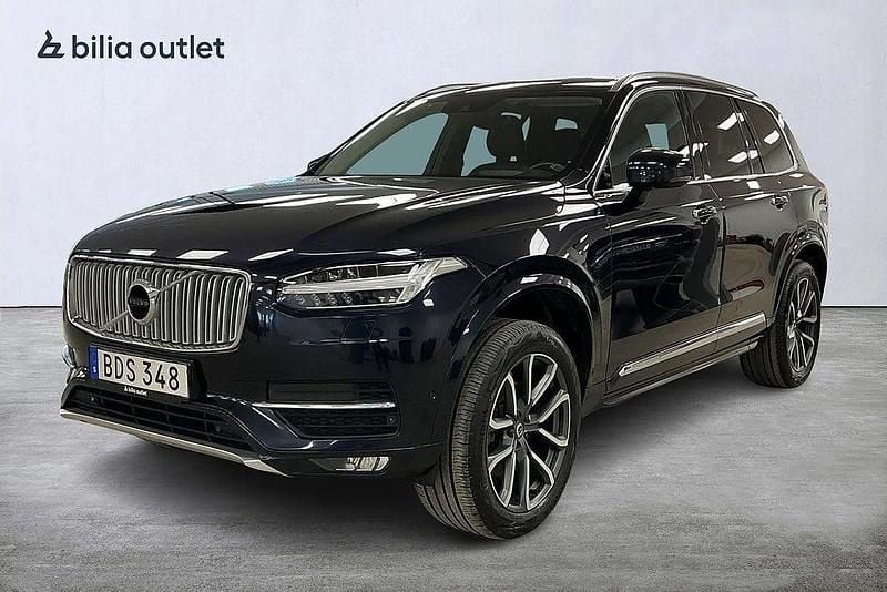 Mörkblå Begagnad 2015 Volvo XC90 SUV | 260 000 kr (Bra pris) - Bild 1/4