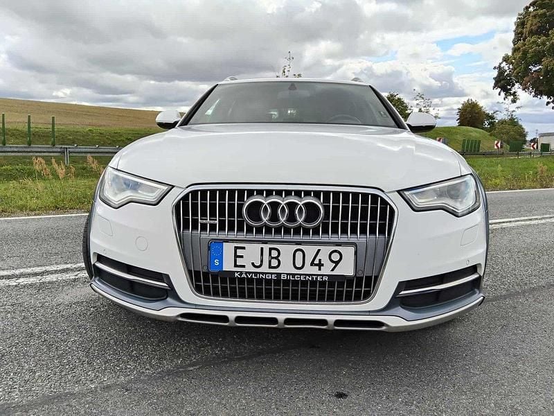 Vit Begagnad 2014 Audi A6 Allroad Kombi | 159 000 kr (Marknadspris) - Bild 1/4