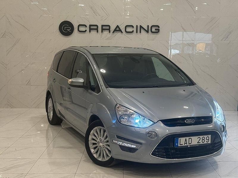 Grå Begagnad 2010 Ford S-MAX Business Edition Minibuss | 64 900 kr (Marknadspris) - Bild 1/4