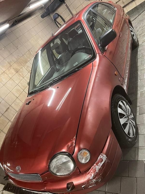 Begagnad Toyota Corolla 107 HK (78 kW) 1998 Halvkombi