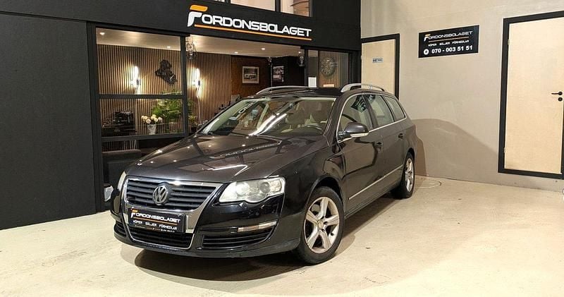 Mörkbrun Begagnad 2009 VW Passat Sportline Kombi | 44 900 kr (Lite dyr) - Bild 1/4