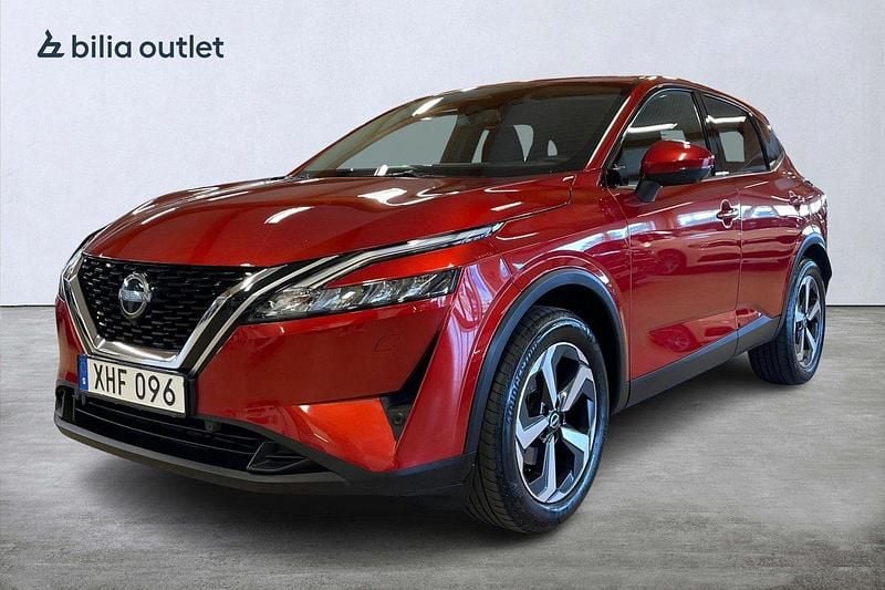 Röd Begagnad 2022 Nissan Qashqai N-Connecta SUV | 294 900 kr (Marknadspris) - Bild 1/3