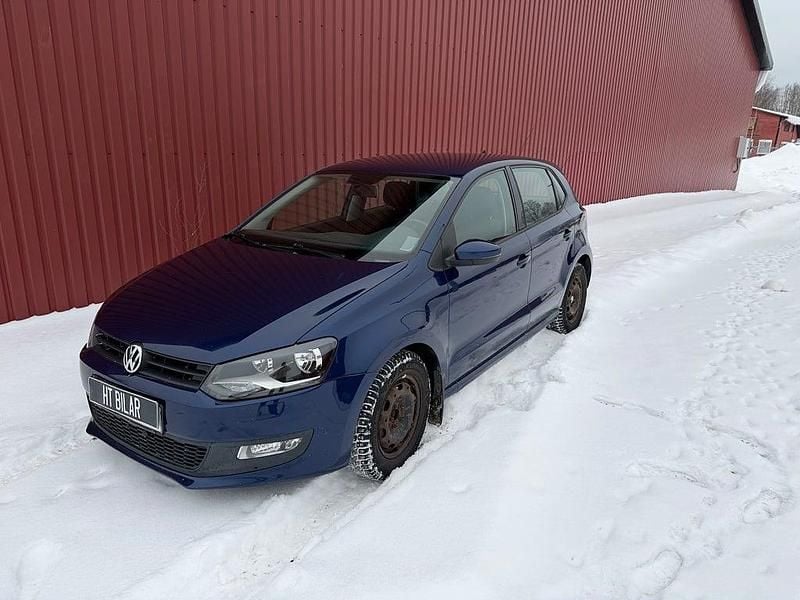 Begagnad VW Polo 90 HK (66 kW) 2011 Blå Halvkombi