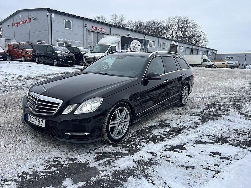 Svart Begagnad 2012 Mercedes E350 Avantgarde Kombi | 89 000 kr (Superpris) - Bild 1/4