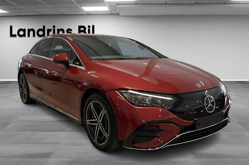 Begagnad Mercedes EQE350 Edition 214 kW (292 HK) 2024 Röd Sedan