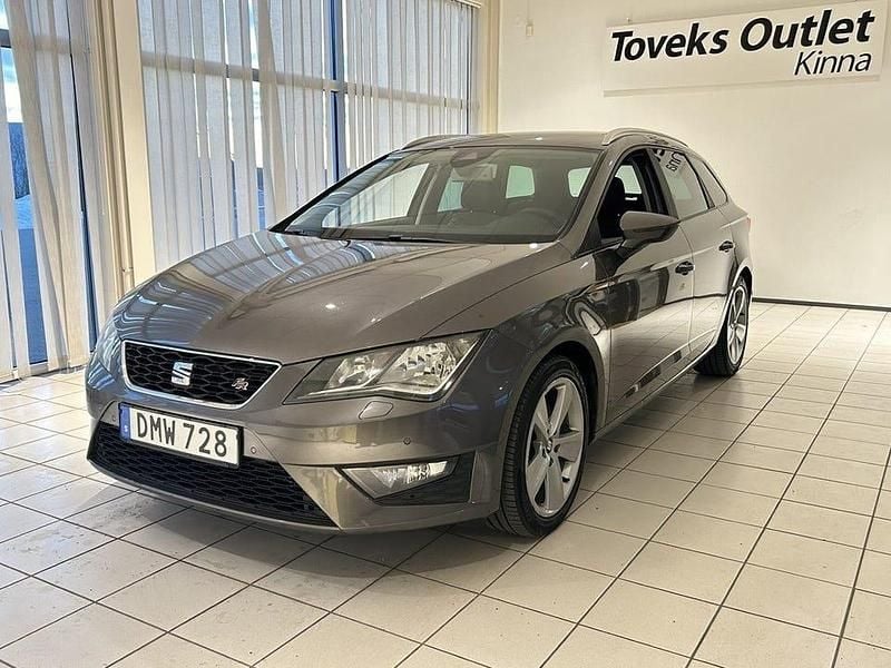 Mörkgrå (grå) Begagnad 2015 Seat Leon ST FR Kombi | 109 900 kr (Bra pris) - Bild 1/4