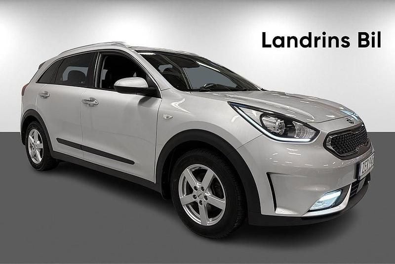 Begagnad Kia Niro Advance 141 HK (103 kW) 2017 Grå SUV