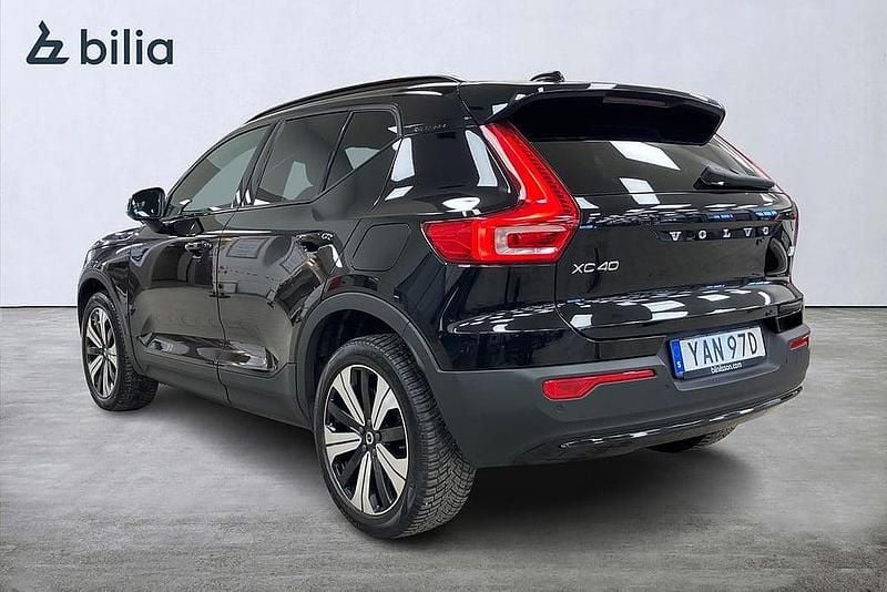 Begagnad Volvo XC40 Ultimate 169 kW (231 HK) 2022 Svart SUV