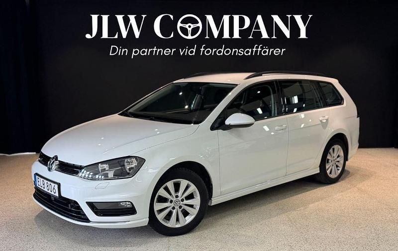 Vit Begagnad 2014 VW Golf VII R-line Kombi | 114 900 kr (Marknadspris) - Bild 1/4