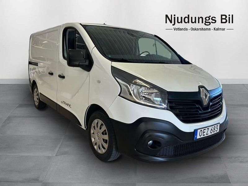 Begagnad Renault Trafic 95 HK (69 kW) 2017 Vit Minibuss