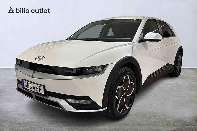 Vit Begagnad 2023 Hyundai Ioniq 6 Sedan | 399 900 kr - Bild 1/1
