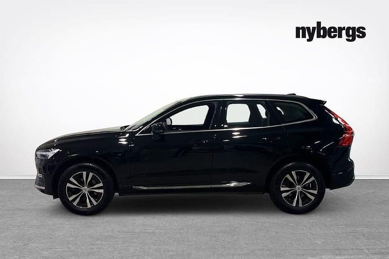 Begagnad Volvo XC60 Core 355 HK (261 kW) 2023 Svart SUV