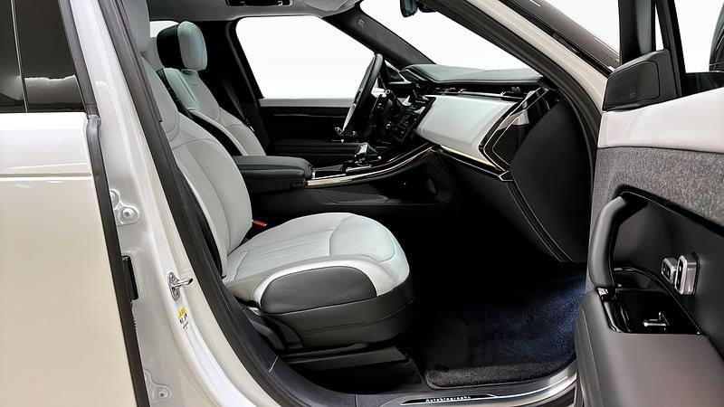 Begagnad Land Rover Range Rover Sport Autobiography 551 HK (405 kW) 2024 SUV