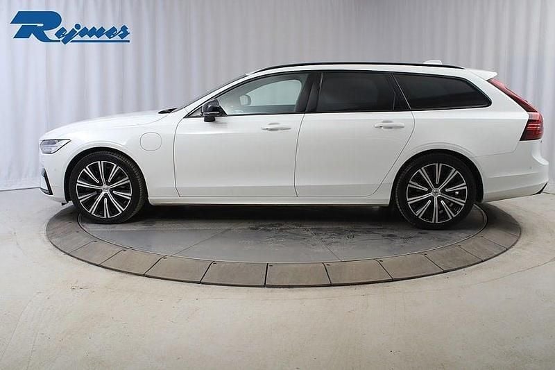 Begagnad Volvo V90 R-Design Pro 391 HK (287 kW) 2021 Vit Kombi