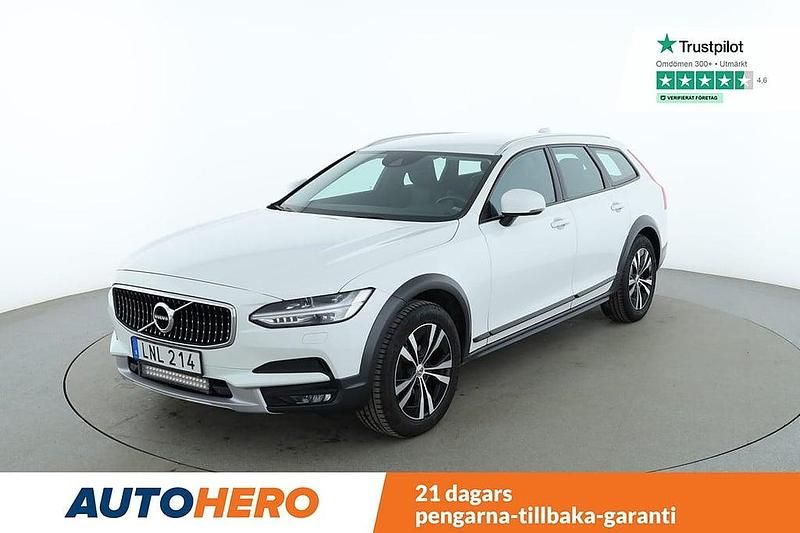 Vit Begagnad 2019 Volvo V90 CC Kombi | 284 000 kr (Marknadspris) - Bild 1/4