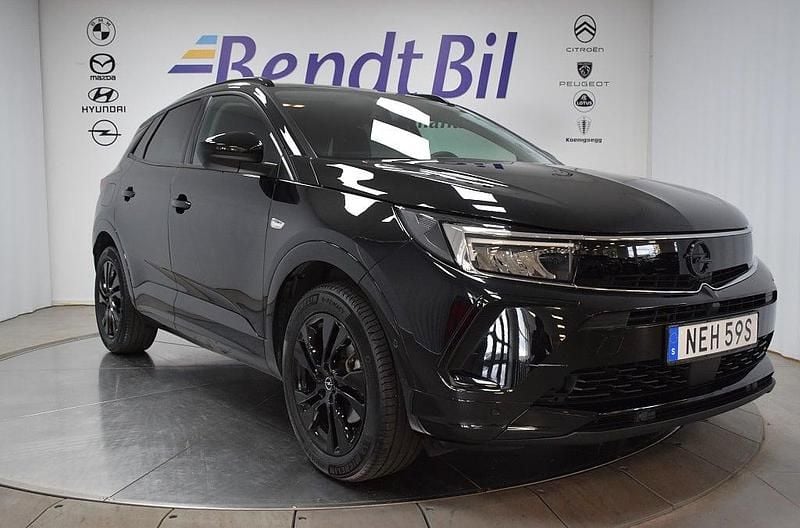 Begagnad Opel Grandland X GS Line 131 HK (96 kW) 2024 Svart SUV