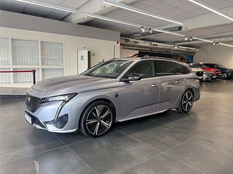 Grå Begagnad 2023 Peugeot 308 GTi Kombi | 264 900 kr (Marknadspris) - Bild 1/4