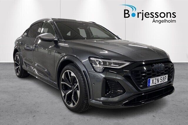 Daytonagrå pärleffekt Begagnad 2023 Audi SQ8 Sportback e-tron SUV | 899 000 kr - Bild 1/4