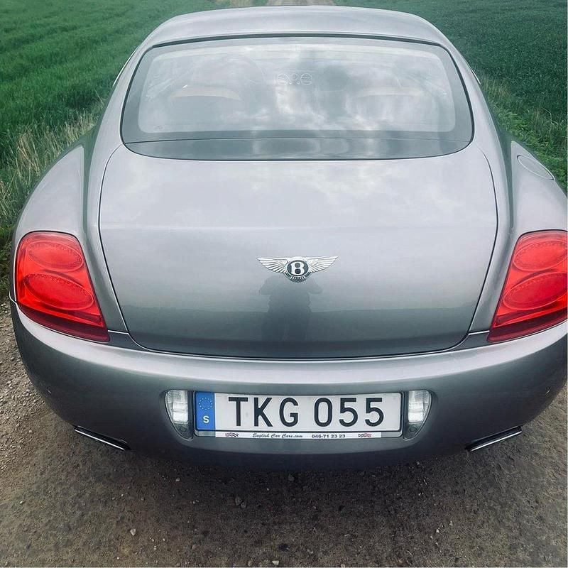 Begagnad Bentley Continental GT 560 HK (411 kW) 2007 Grå Sportkupé