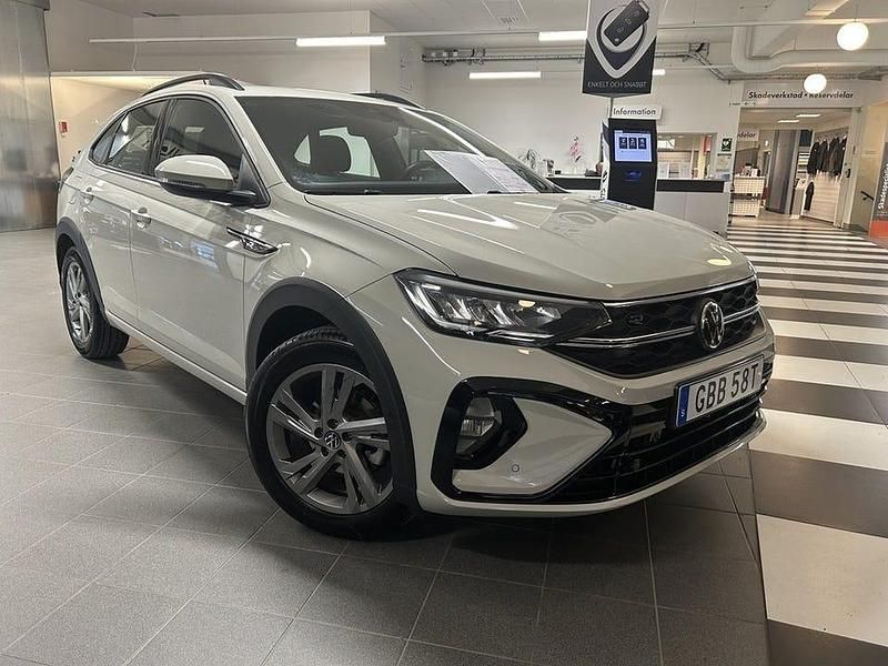 Grå Begagnad 2022 VW Taigo SUV | 238 700 kr (Marknadspris) - Bild 1/4