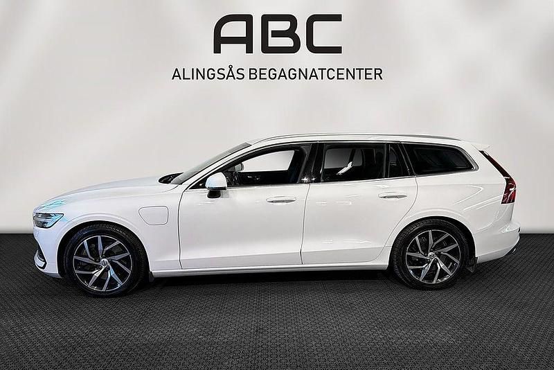 Begagnad Volvo V60 Inscription 253 HK (186 kW) 2020 Vit Kombi