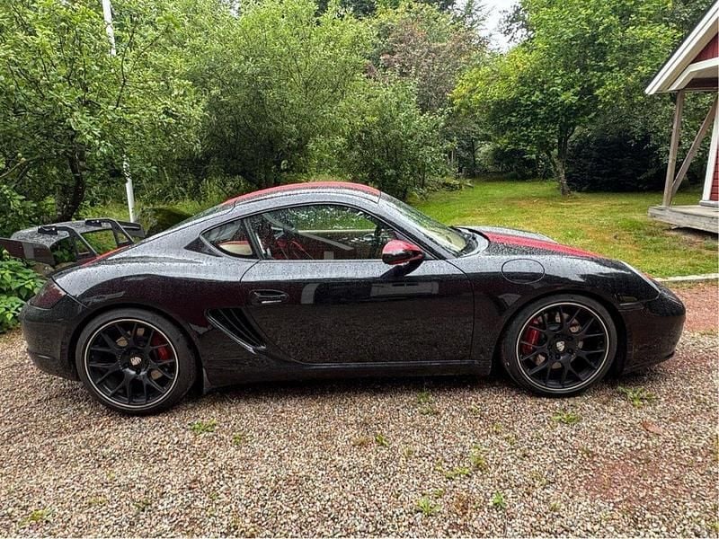 Svart Begagnad 2006 Porsche Cayman S Edition Sportkupé | 395 000 kr - Bild 1/4