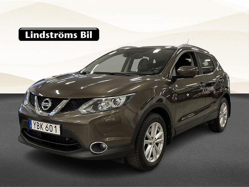 Brun Begagnad 2015 Nissan Qashqai SUV | 109 900 kr (Lite dyr) - Bild 1/3