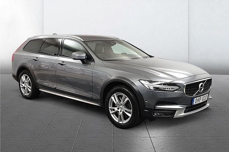 Grå Begagnad 2017 Volvo V90 CC Plus Kombi | 259 900 kr (Dyr) - Bild 1/3