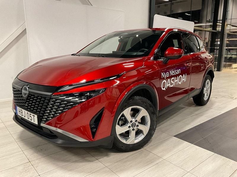 Röd Begagnad 2024 Nissan Qashqai N-Connecta SUV | 309 000 kr (Bra pris) - Bild 1/4