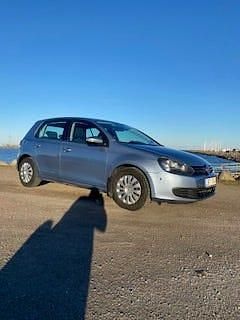 Begagnad VW Golf VI 105 HK (77 kW) 2011 Halvkombi