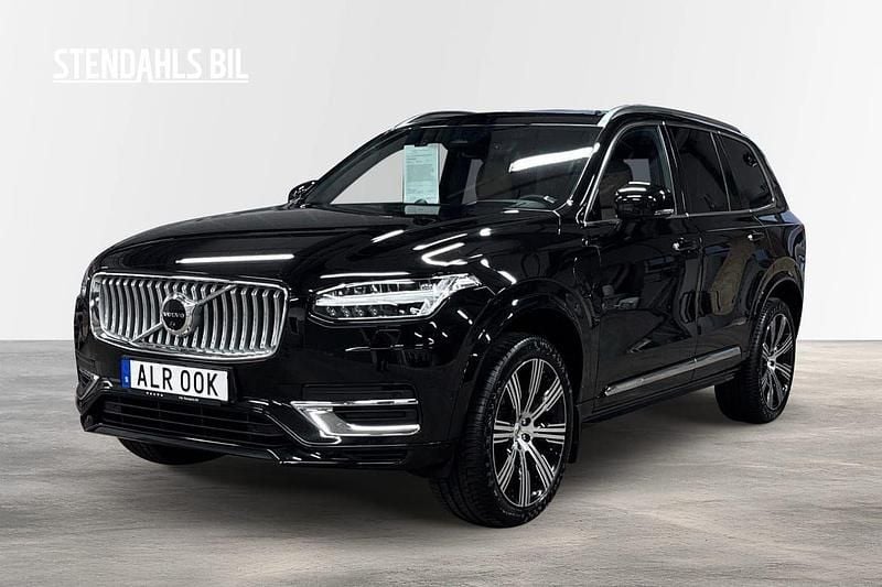 Svart Begagnad 2023 Volvo XC90 Ultimate SUV | 679 000 kr (Bra pris) - Bild 1/4