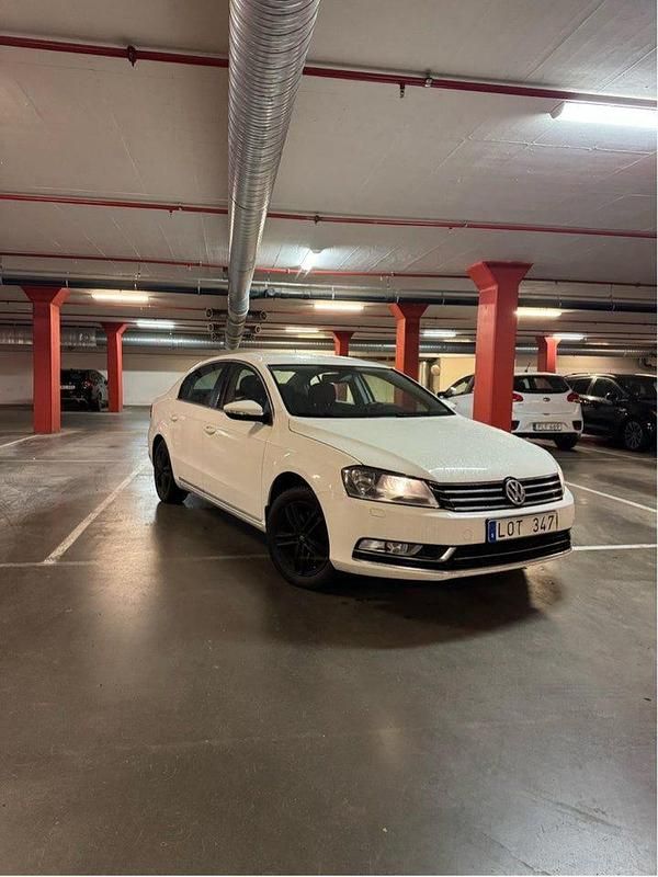 Begagnad 2011 VW Passat Sedan | 50 000 kr (Bra pris) - Bild 1/4