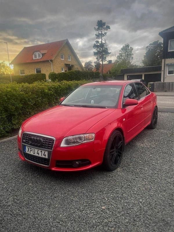 Röd Begagnad 2006 Audi A4 Comfort Sedan | 42 500 kr (Bra pris) - Bild 1/4