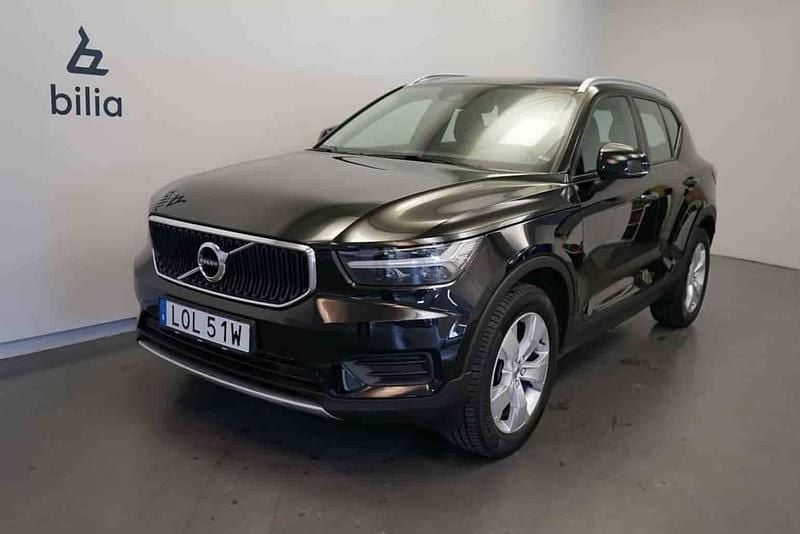 Svart Begagnad 2022 Volvo XC40 SUV | 249 900 kr - Bild 1/1