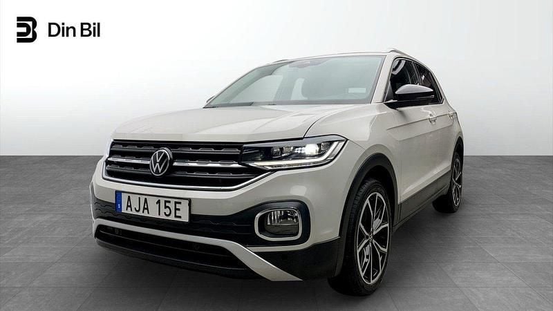 Grå Begagnad 2022 VW T-Cross Comfortline SUV | 234 900 kr (Marknadspris) - Bild 1/4