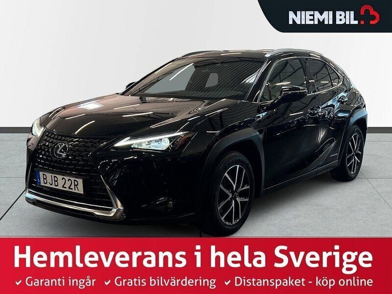 Svart Begagnad 2019 Lexus UX 250h SUV | 264 900 kr (Marknadspris) - Bild 1/3