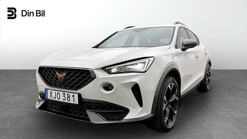 Vit (candy white) Begagnad 2023 Cupra Formentor SUV | 294 900 kr (Marknadspris) - Bild 1/4