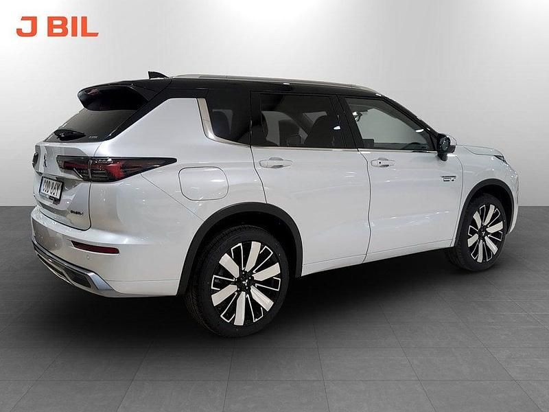 Ny Mitsubishi Outlander P-HEV Instyle 136 HK (100 kW) 2025 Vit SUV