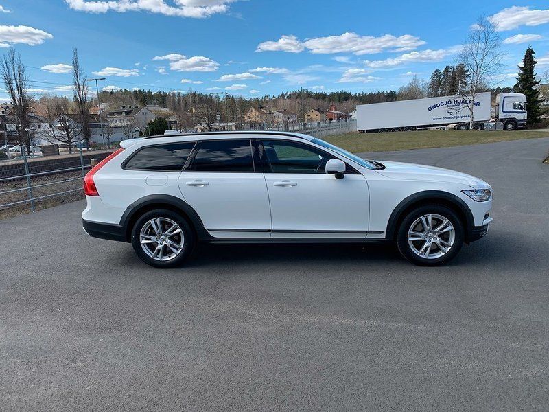 Volvo v90 cc