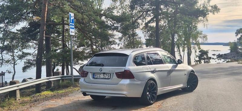 Begagnad BMW 320 184 HK (135 kW) 2011 Kombi