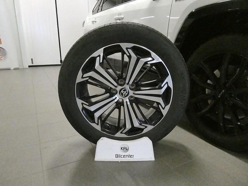 Begagnad Toyota RAV4 Hybrid Premium 185 HK (136 kW) 2021 Vit SUV