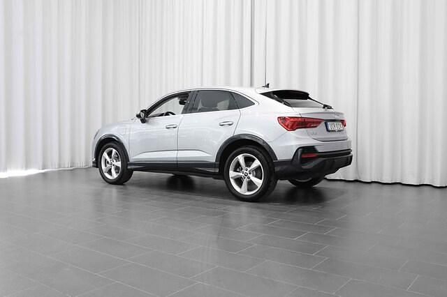 Begagnad Audi Q3 Sportback Proline 245 HK (180 kW) 2023 Florettsilver metallic SUV